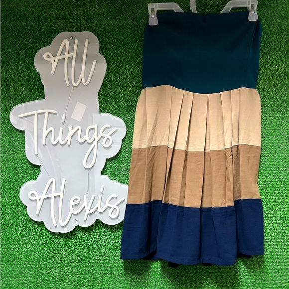 Ya Los Angeles Dresses & Skirts - Never worn strapless dress